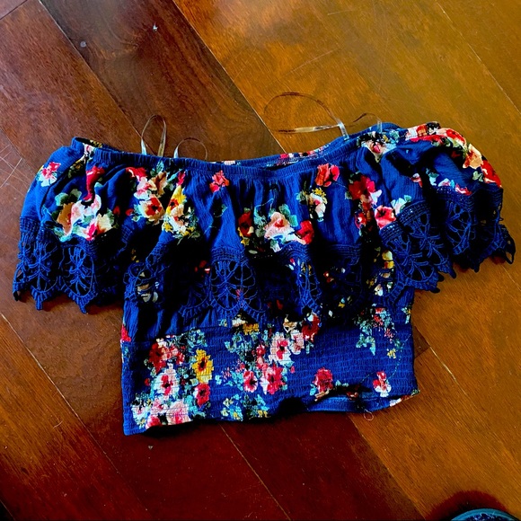 haute project Tops - Cropped Shoulder top size L